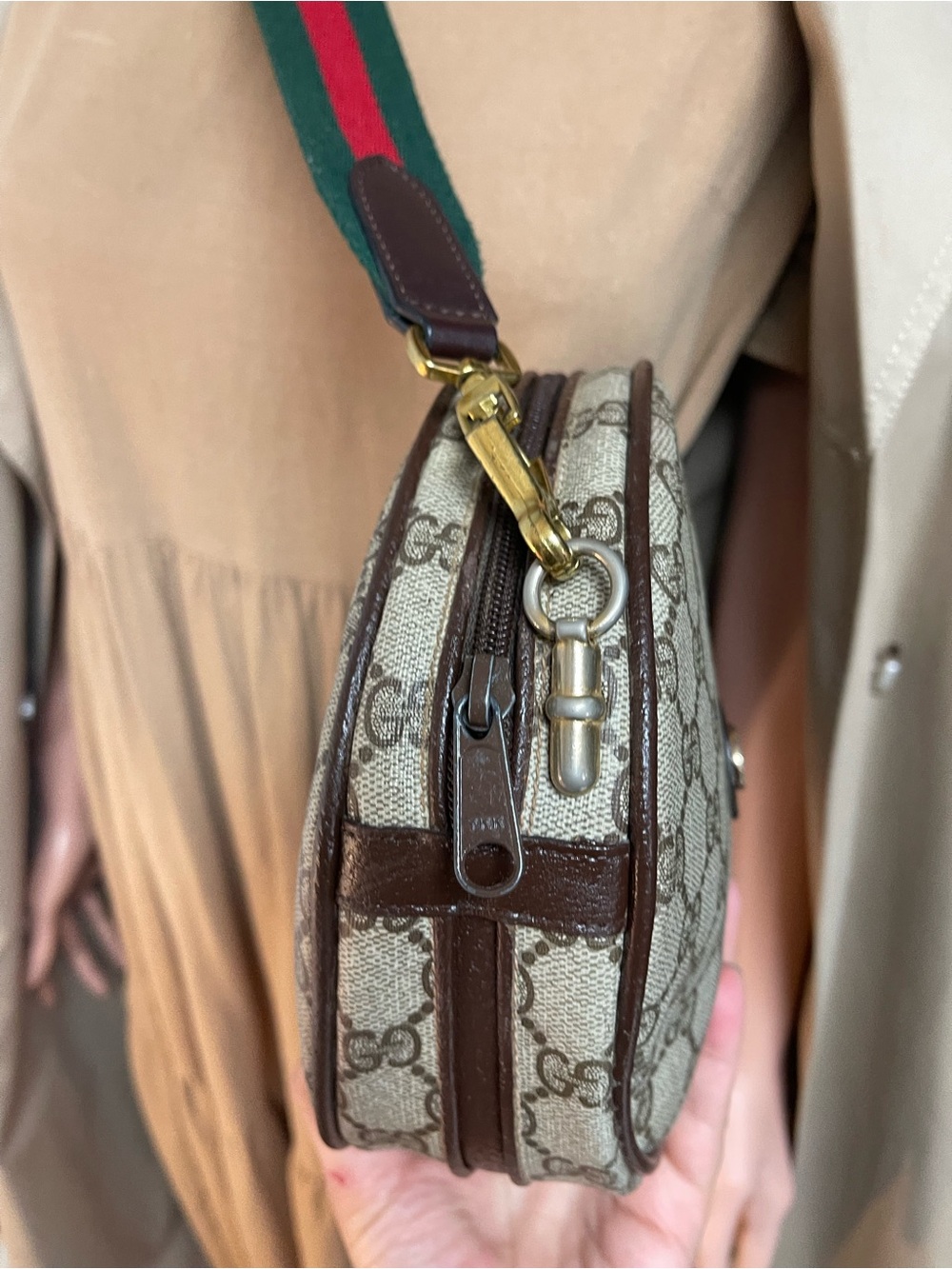 Authentic GUCCI vintage GG canvas crossbody bag - Picture 5 of 12